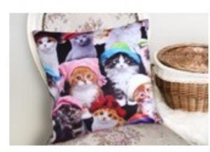 SeasonZ Cats Cushion 18"X18" Including Pillow Insert 